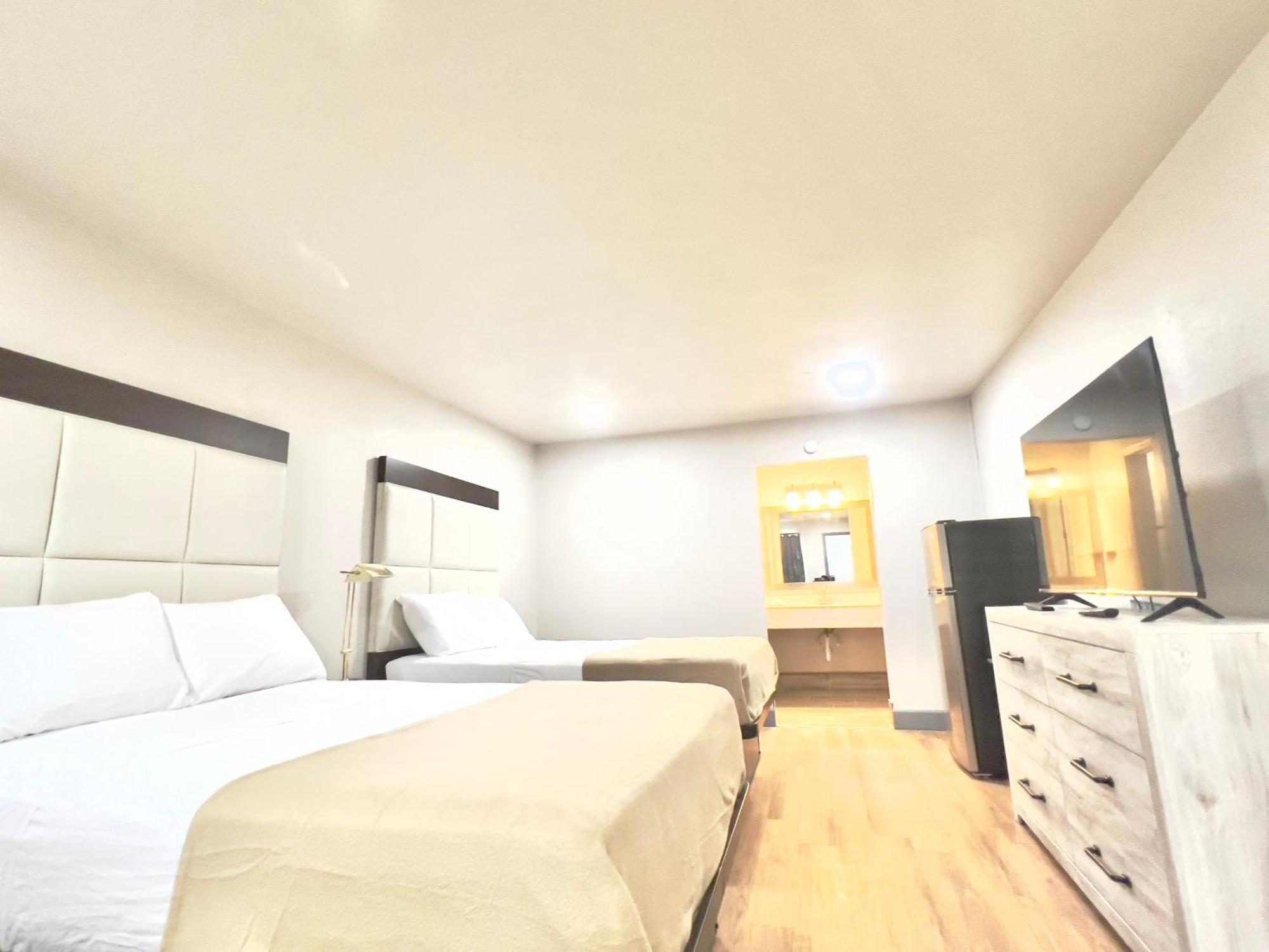 Economy Inn And Suites Tulsa Luaran gambar