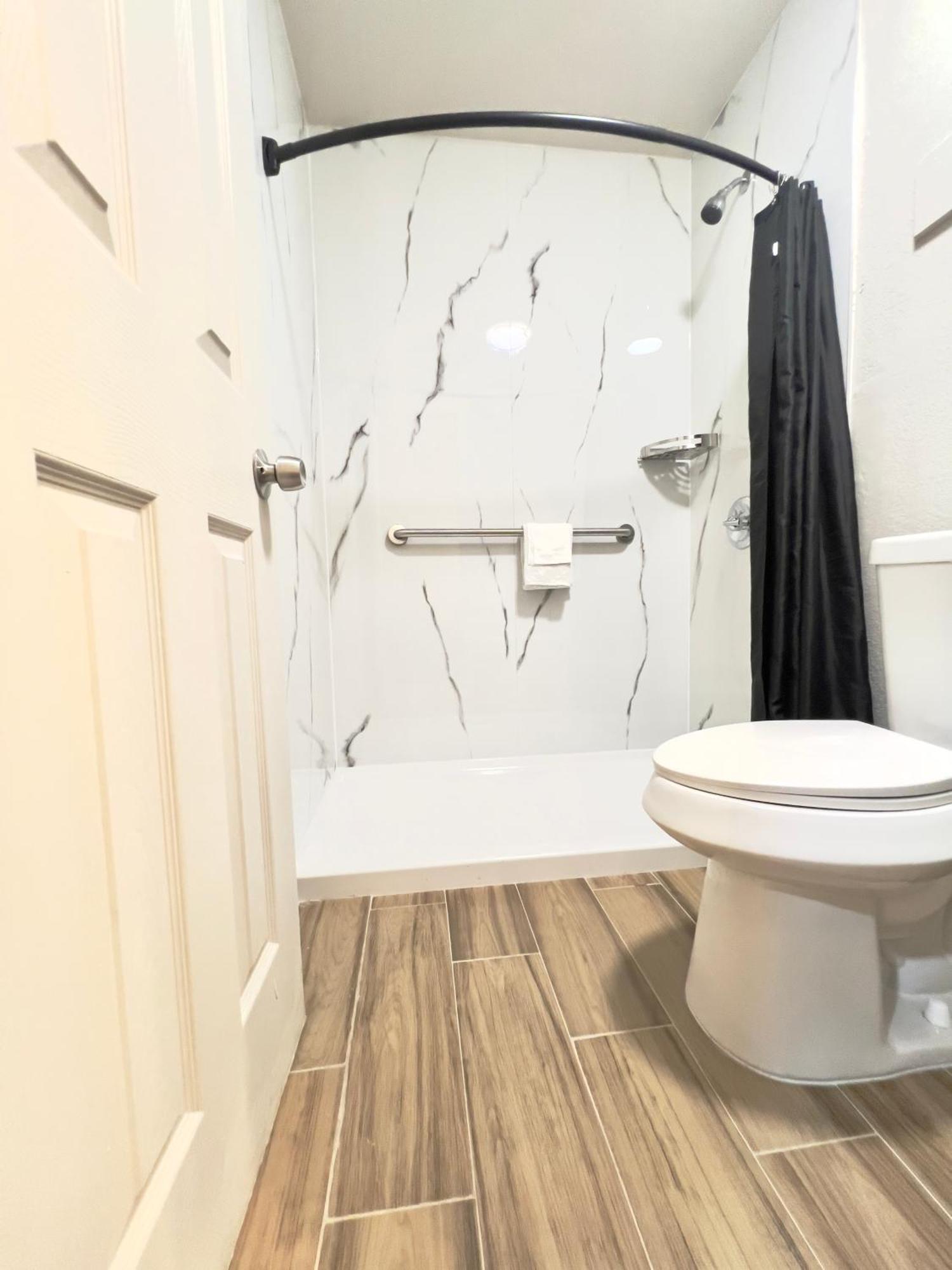Economy Inn And Suites Tulsa Luaran gambar
